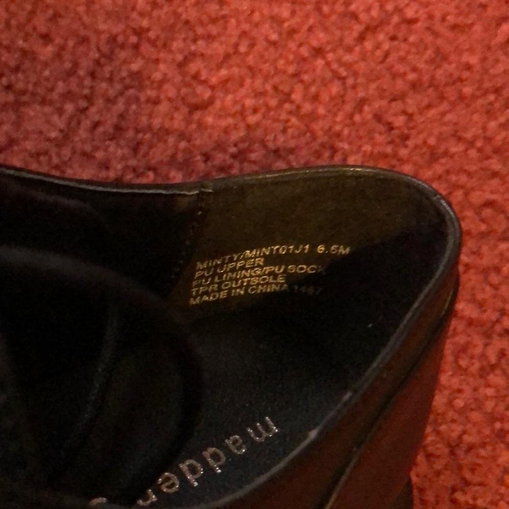 Shoes - Picture 2 of 3